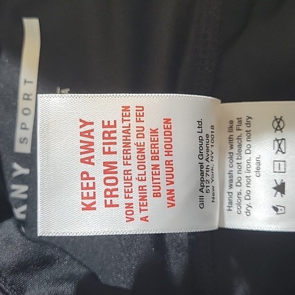 DKNY SPORT HIGH WAISTED CROPPED FAUX LEATHER LEGGINGS - Picture 11 of 12